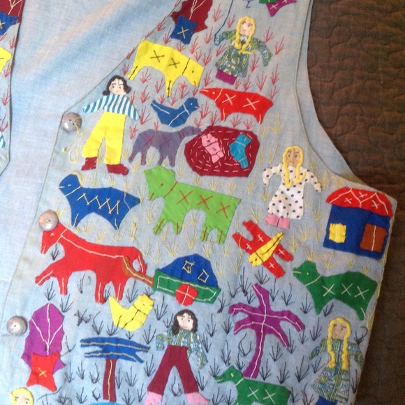 Hand Embroidered Womens Vest. Passports of Pier One Imports. One size. - Picture 3 of 6